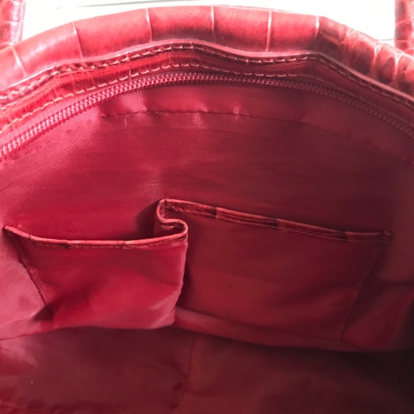 Danier shoulder bag - Picture 8 of 10